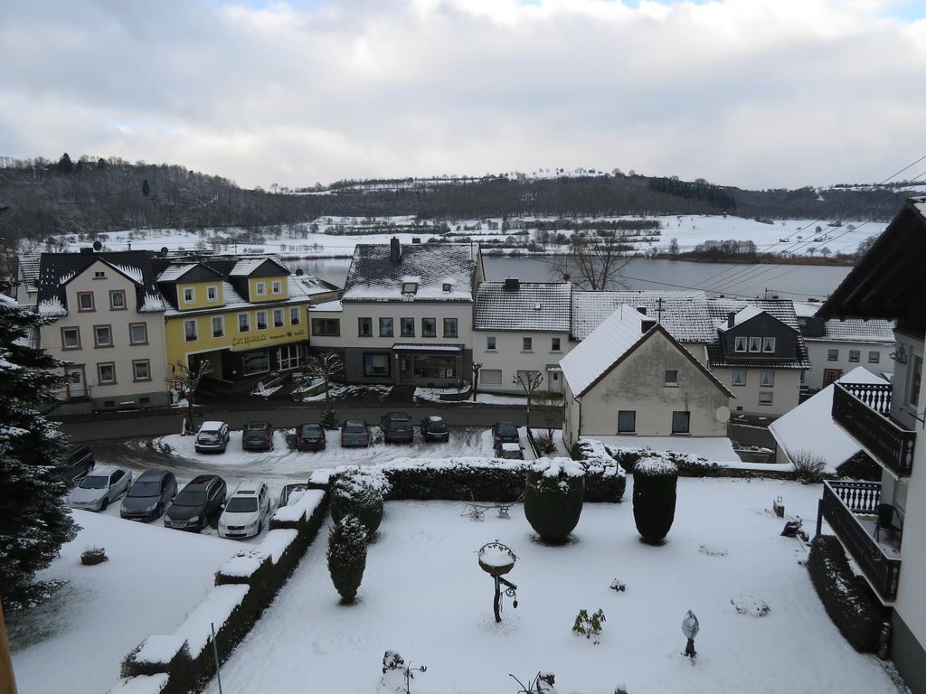 Ferienwohnungen Haus Hinneres Schalkenmehren Zimmer foto