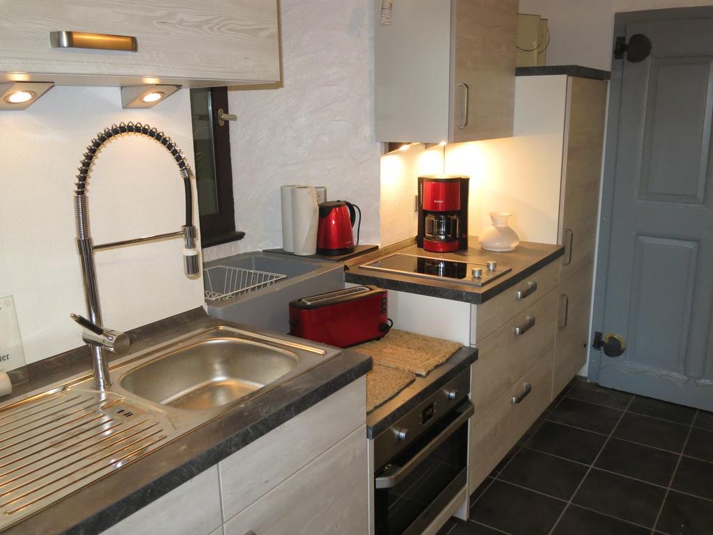 Ferienwohnungen Haus Hinneres Schalkenmehren Zimmer foto